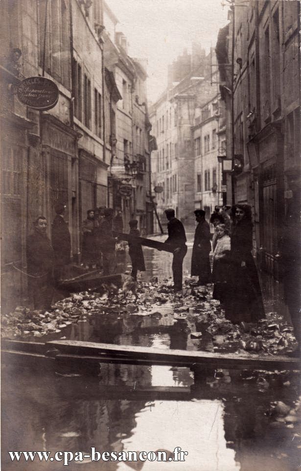 Besançon - Les inondations de Janvier 1910 - Rue Claude Pouillet